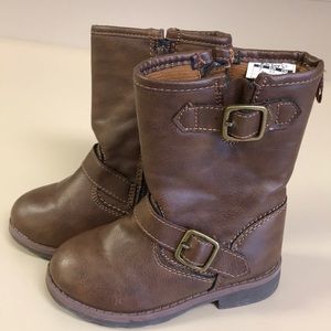 ⭐️ 5/$25 ⭐️ Infant girls boots, Carter’s brand